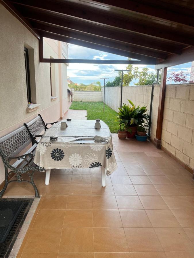 Апартаменты Liencres Tranquilo Con Piscina Comunitaria Экстерьер фото